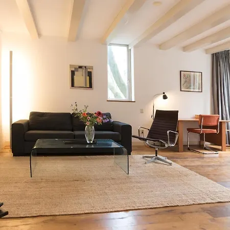 Kloveniers * Amsterdam