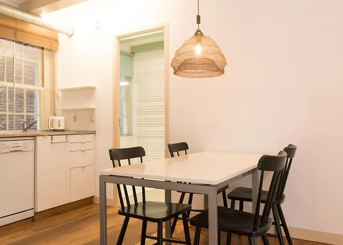 Kloveniers * אמסטרדם