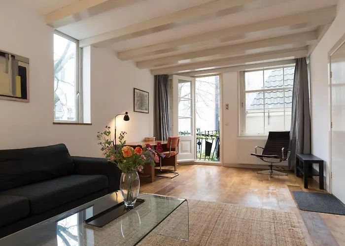 Kloveniers בית אירוח *